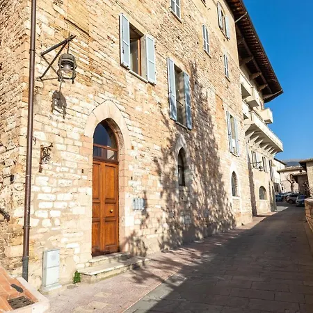 Cozy In With Wifi Assisi